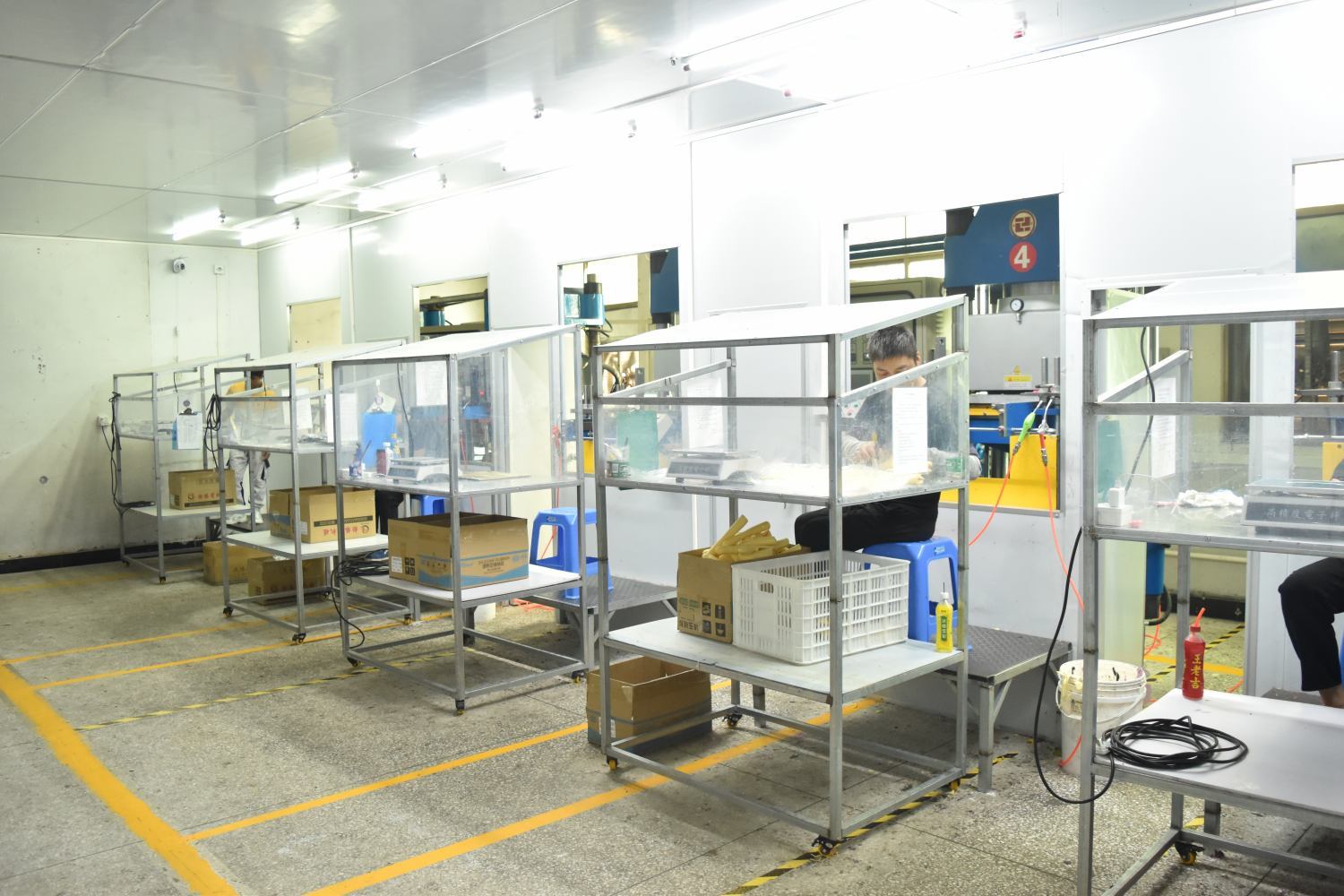From Raw Silicone to Your Warehouse: The Transparent Manufacturing & Customization Journey – How Mandis Turns Your Concepts into Profitable, Shippable Products